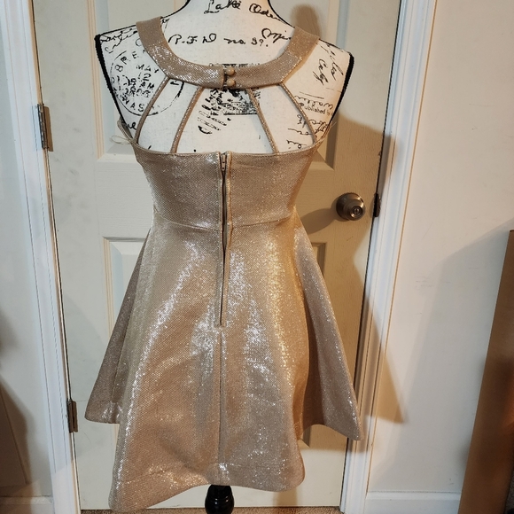 Teeze Me Macy'sGold Shimmer Fit &FlareDress Size 3/4 - Picture 4 of 16